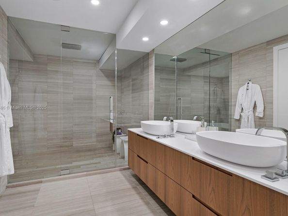 4701 N Meridian Ave 222, Miami Beach FL 33140