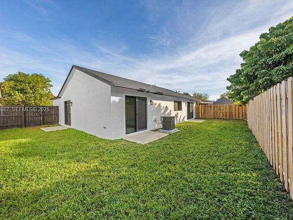 13338 SW 113th Pl, Miami FL 33176