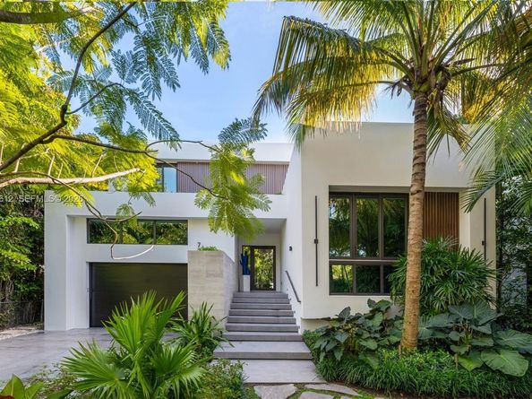 7333 Belle Meade Blvd, Miami FL 33138