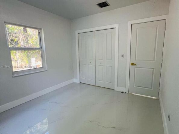 1501 NE 176th St, North Miami Beach FL 33162