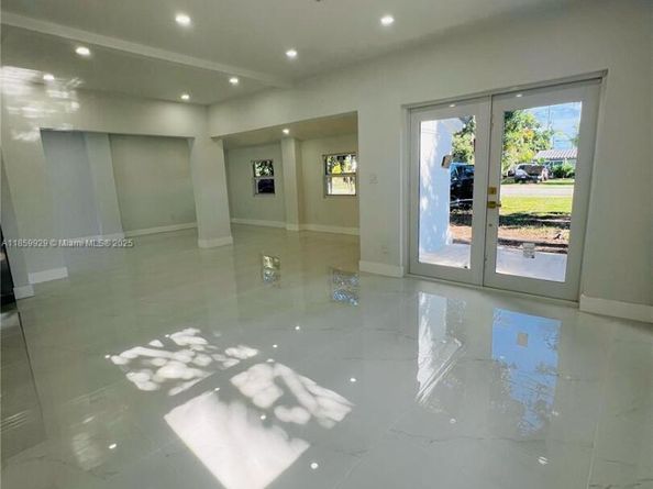 1501 NE 176th St, North Miami Beach FL 33162