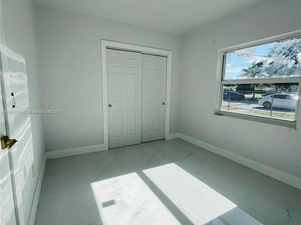 1501 NE 176th St, North Miami Beach FL 33162