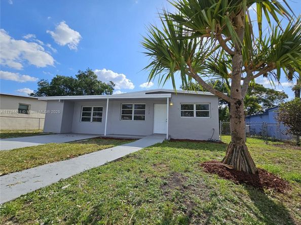 272 NW 30th Ter, Fort Lauderdale FL 33311