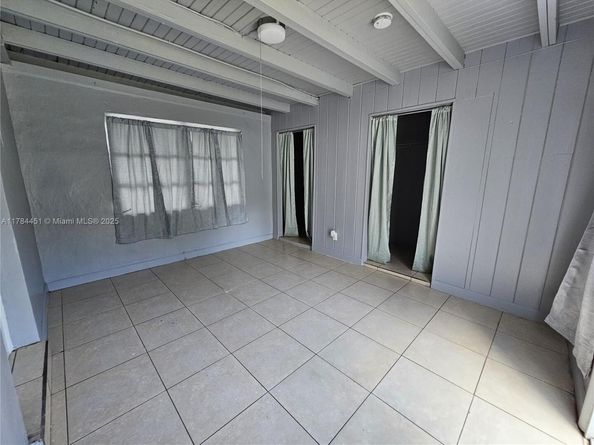 272 NW 30th Ter, Fort Lauderdale FL 33311