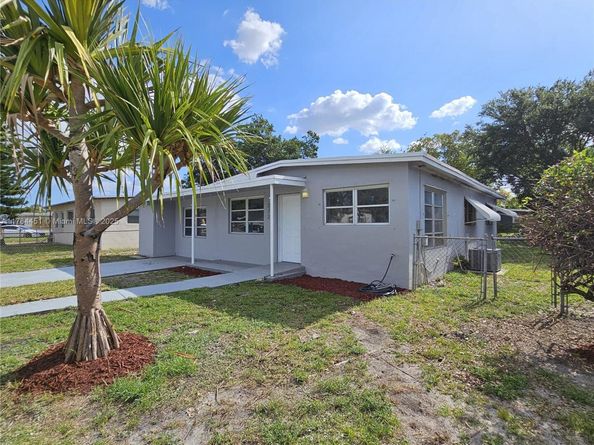 272 NW 30th Ter, Fort Lauderdale FL 33311