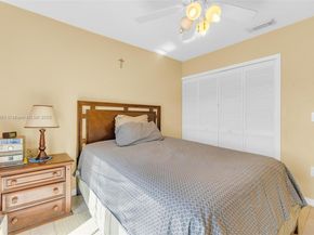 18865 NW 1st St, Pembroke Pines FL 33029