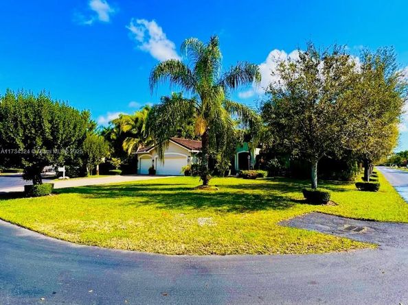 2101 NW 15th Ter, Homestead FL 33030
