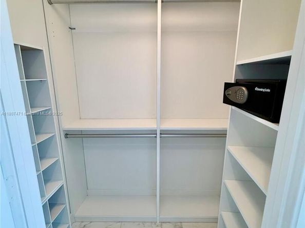 495 Brickell Ave BAY806, Miami FL 33131