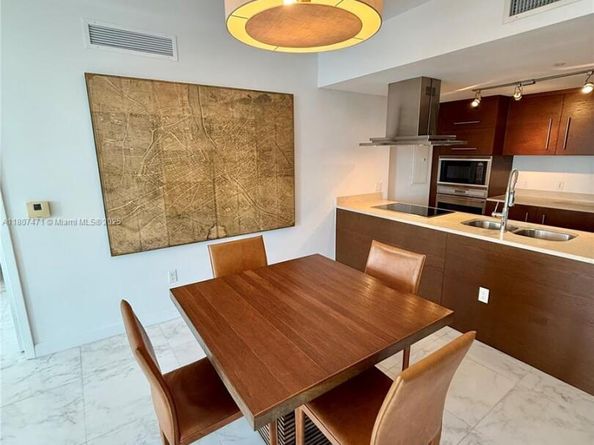 495 Brickell Ave BAY806, Miami FL 33131