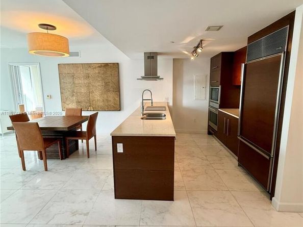 495 Brickell Ave BAY806, Miami FL 33131