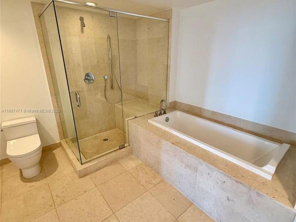 495 Brickell Ave BAY806, Miami FL 33131