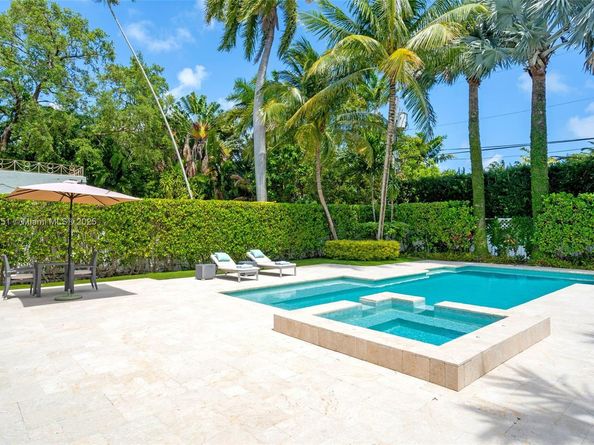 3435 Royal Palm Ave, Miami Beach FL 33140