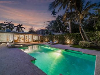 3435 Royal Palm Ave