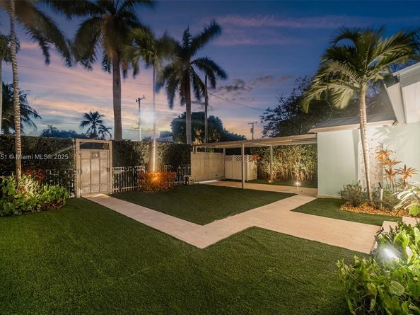 3435 Royal Palm Ave, Miami Beach FL 33140