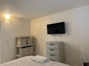 5033 NW 7th St 312, Miami FL 33126