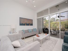 2621 Oakbrook Ln, Weston FL 33332