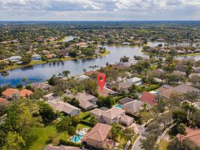 2621 Oakbrook Ln, Weston FL 33332