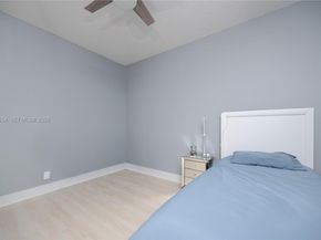 2621 Oakbrook Ln, Weston FL 33332