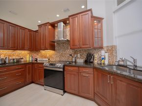 2621 Oakbrook Ln, Weston FL 33332