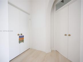 2621 Oakbrook Ln, Weston FL 33332