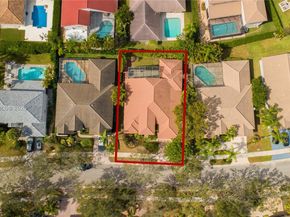2621 Oakbrook Ln, Weston FL 33332