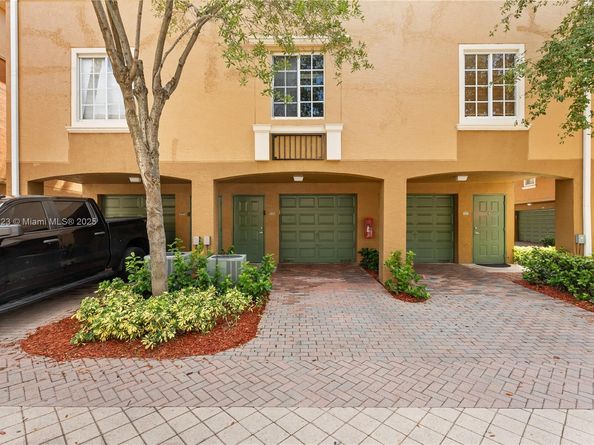 2961 NE 185th St 1617, Aventura FL 33180