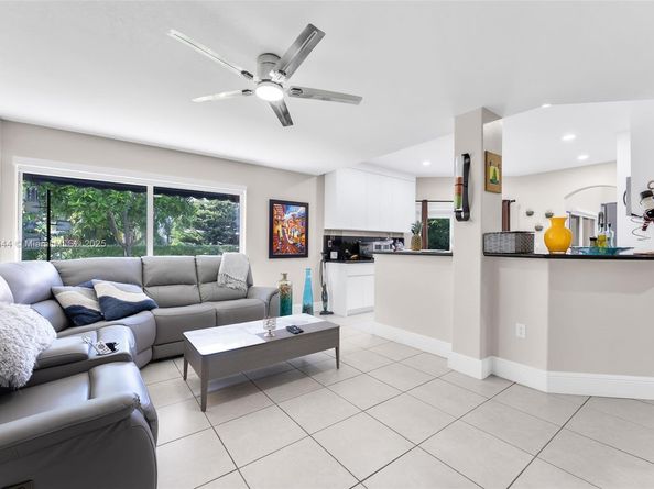 6014 SW 160th Ave, Miami FL 33193