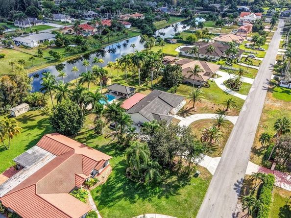 3801 SW 141st Ave, Miramar FL 33027
