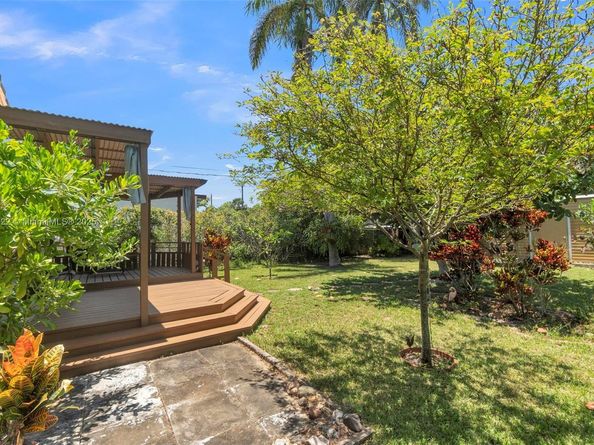 1521 Funston St, Hollywood FL 33020