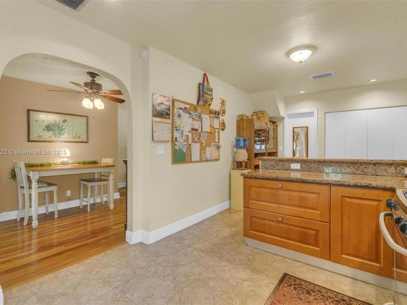 1521 Funston St, Hollywood FL 33020