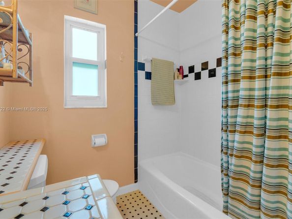 1521 Funston St, Hollywood FL 33020