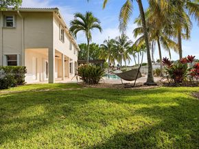 926 Marina Dr, Weston FL 33327