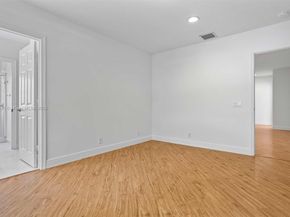 926 Marina Dr, Weston FL 33327