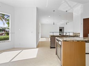 926 Marina Dr, Weston FL 33327