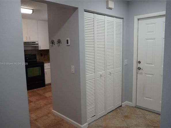 1514 Springside Dr, Weston FL 33326