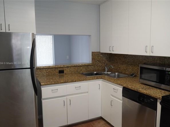 1514 Springside Dr, Weston FL 33326