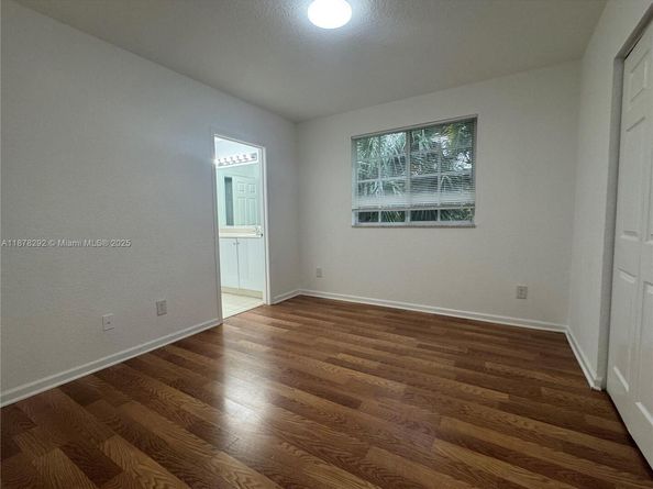 1415 NW 34th Way, Lauderhill FL 33311