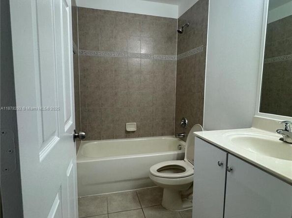 1415 NW 34th Way, Lauderhill FL 33311
