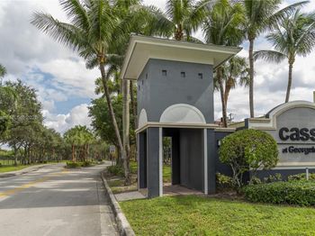 1415 NW 34th Way