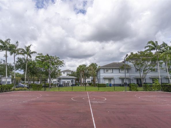 1415 NW 34th Way, Lauderhill FL 33311