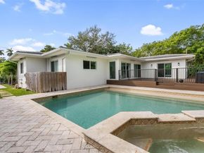 1001 NE 86th St, Miami FL 33138