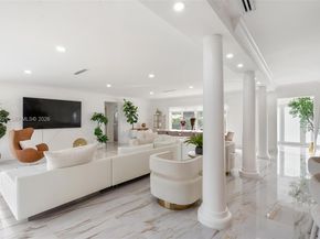 1001 NE 86th St, Miami FL 33138