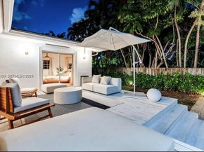 1001 NE 86th St, Miami FL 33138