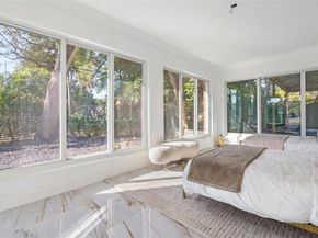 1001 NE 86th St, Miami FL 33138