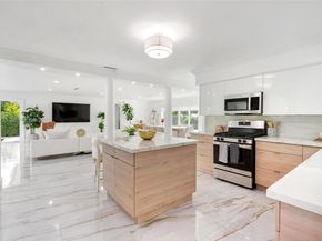 1001 NE 86th St, Miami FL 33138