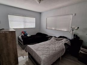 6810 Douglas St, Hollywood FL 33024