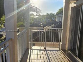 3389 NE 4th St, Homestead FL 33033