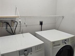 3389 NE 4th St, Homestead FL 33033