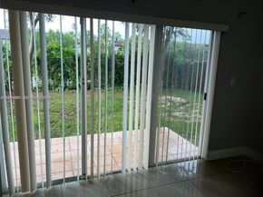 3389 NE 4th St, Homestead FL 33033