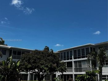 1000 SW 12th St